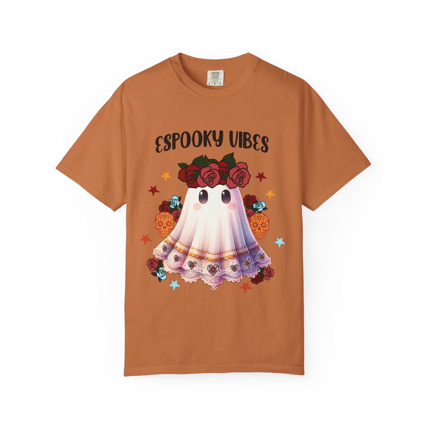 Short sleeve "ESPOOKY VIBES" comfort color t-shirt.