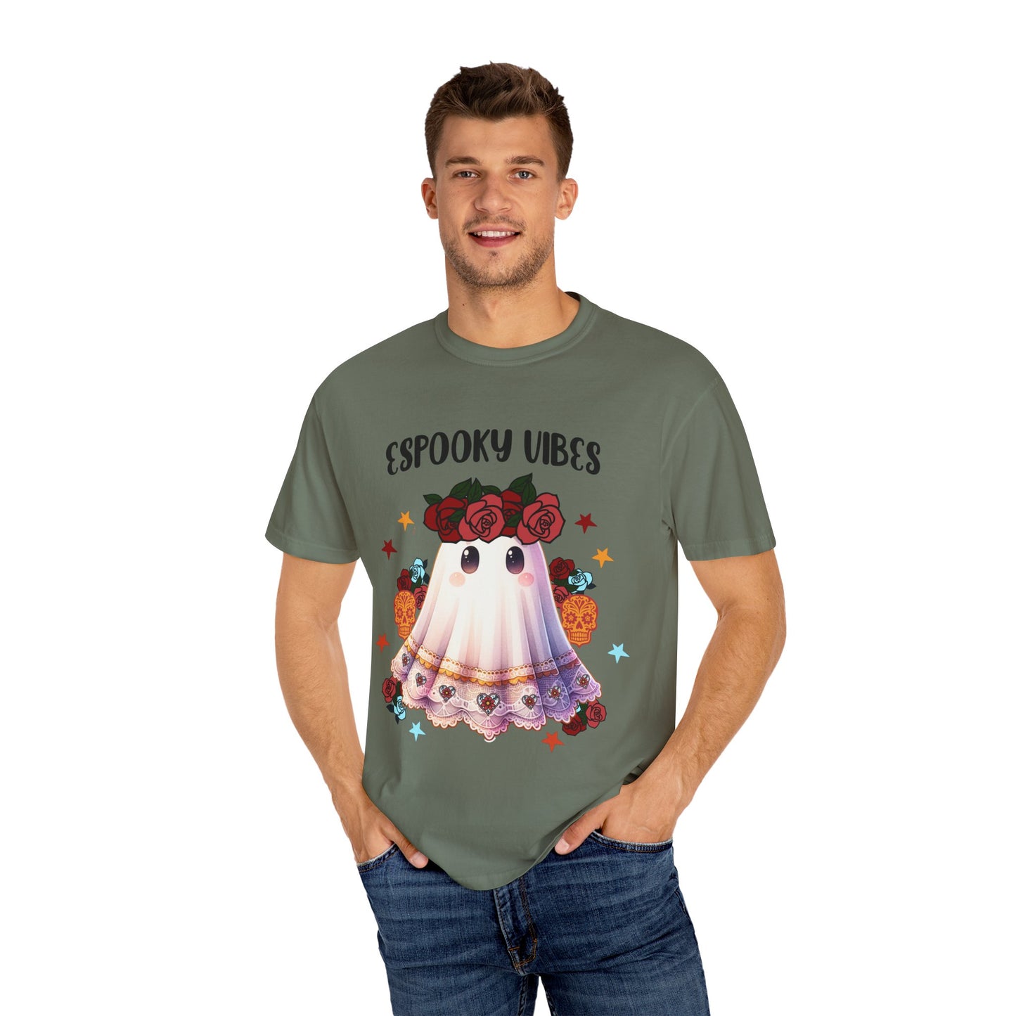 Short sleeve "ESPOOKY VIBES" comfort color t-shirt.