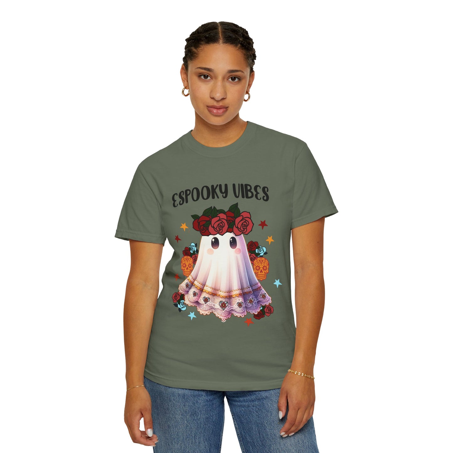 Short sleeve "ESPOOKY VIBES" comfort color t-shirt.