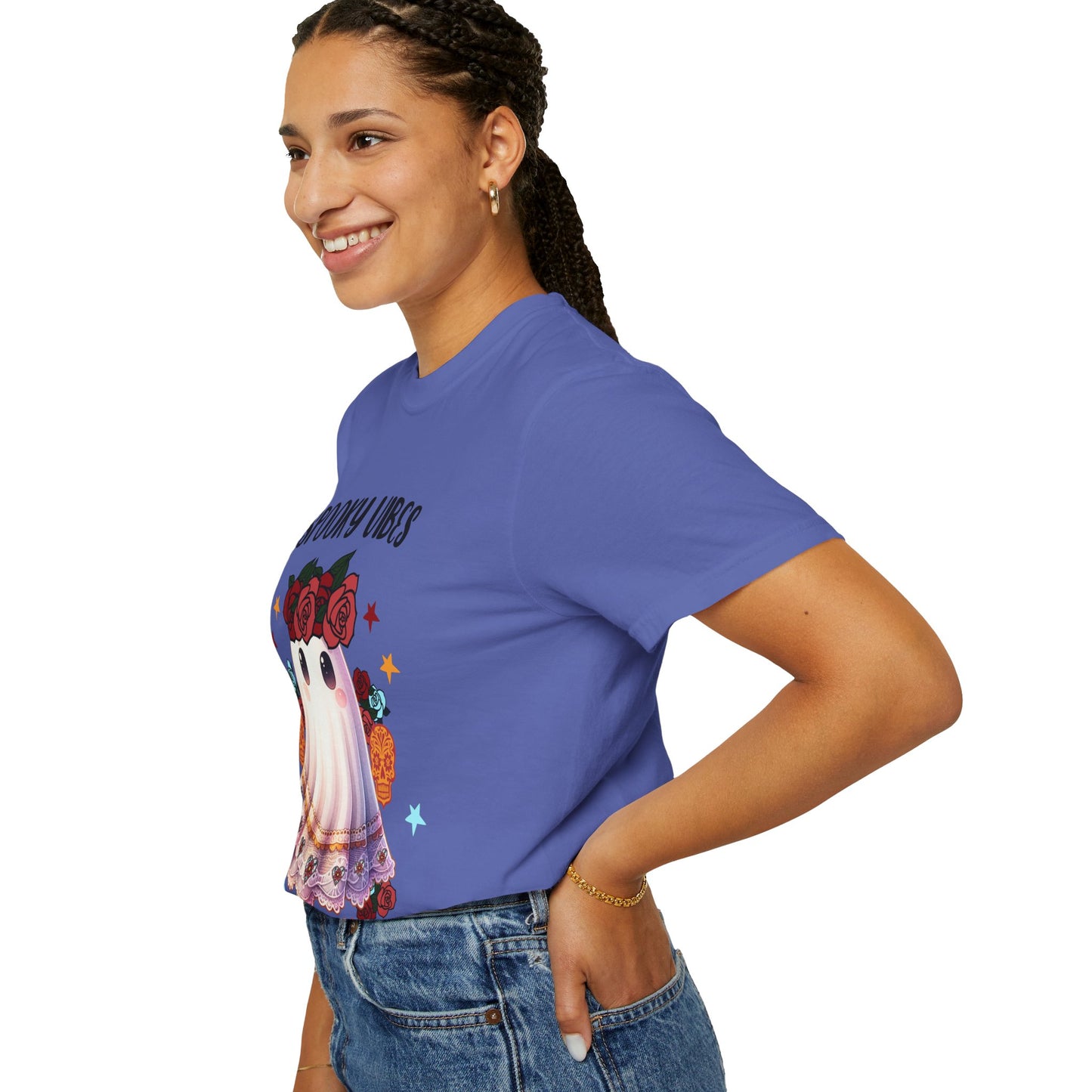 Short sleeve "ESPOOKY VIBES" comfort color t-shirt.