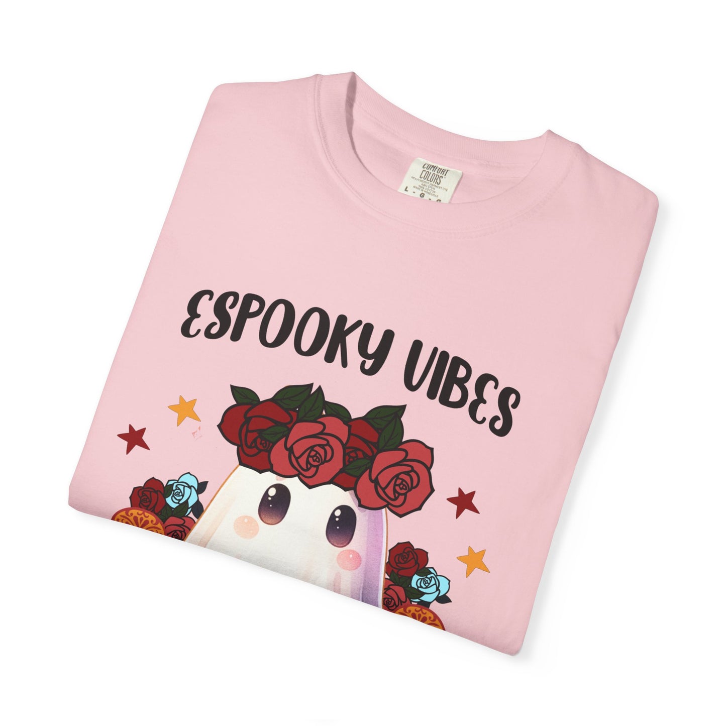 Short sleeve "ESPOOKY VIBES" comfort color t-shirt.