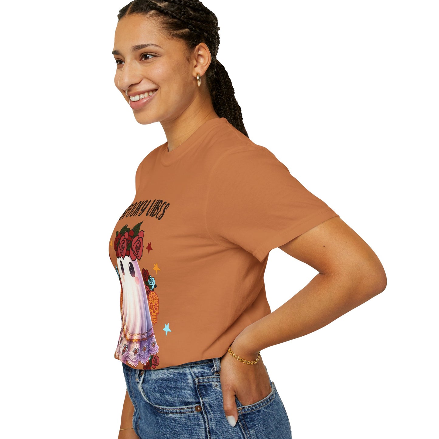 Short sleeve "ESPOOKY VIBES" comfort color t-shirt.