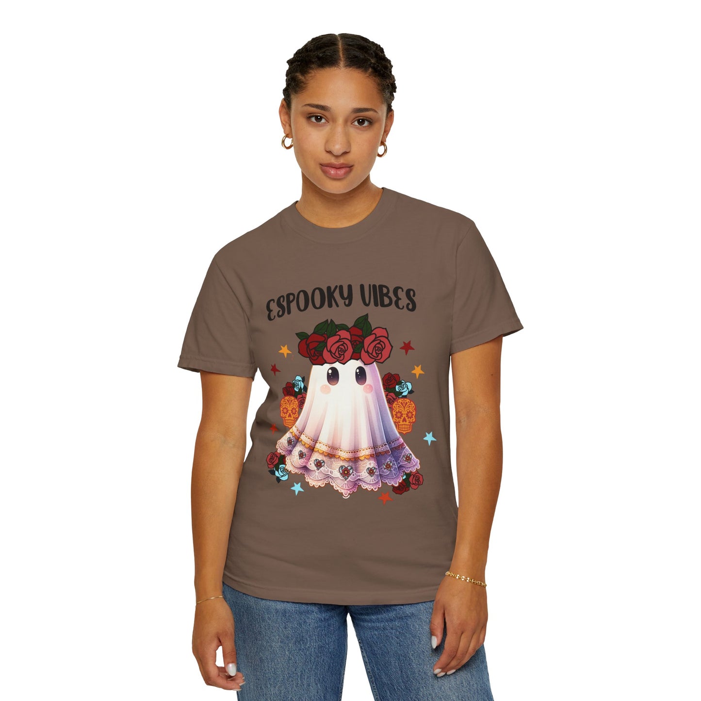 Short sleeve "ESPOOKY VIBES" comfort color t-shirt.
