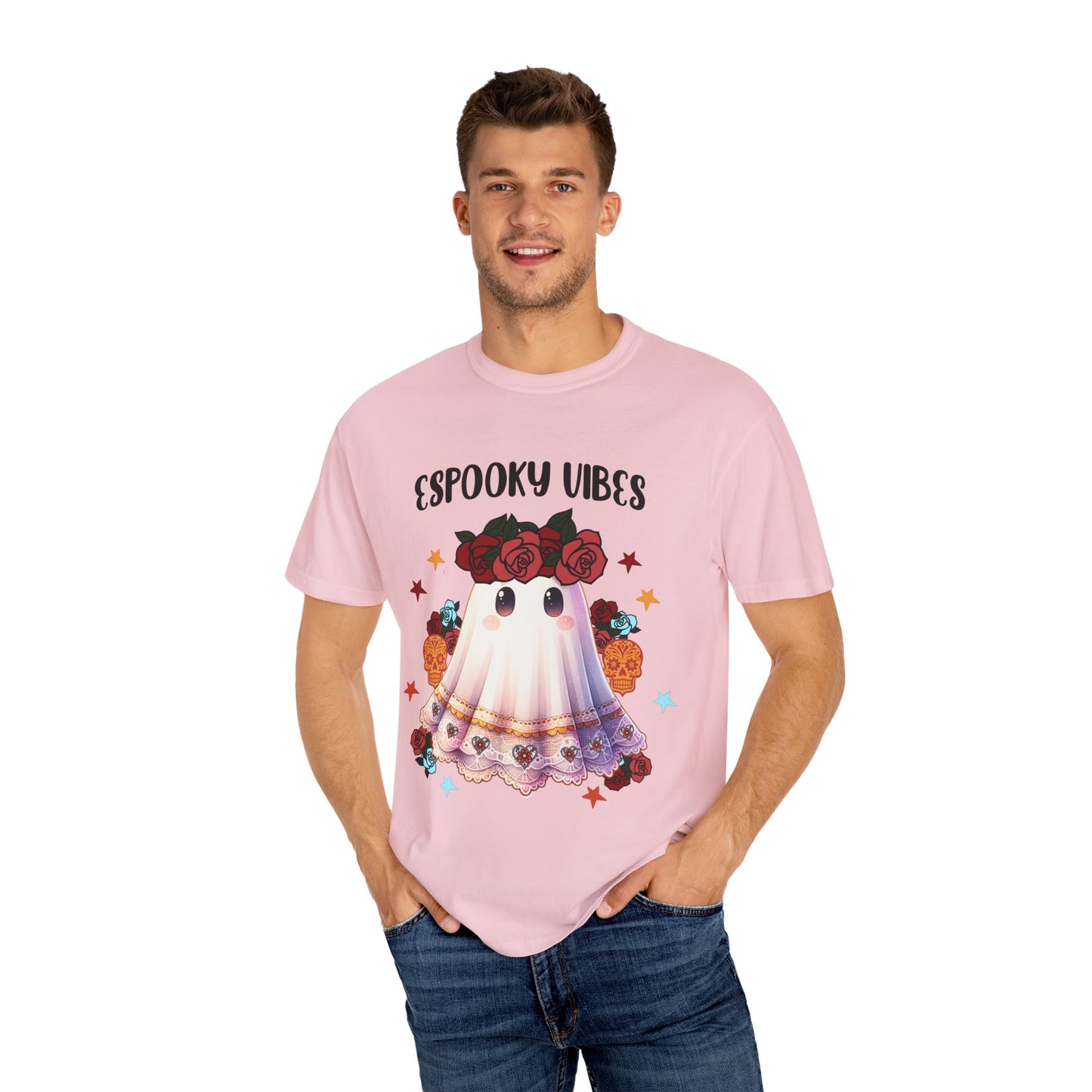 Short sleeve "ESPOOKY VIBES" comfort color t-shirt.