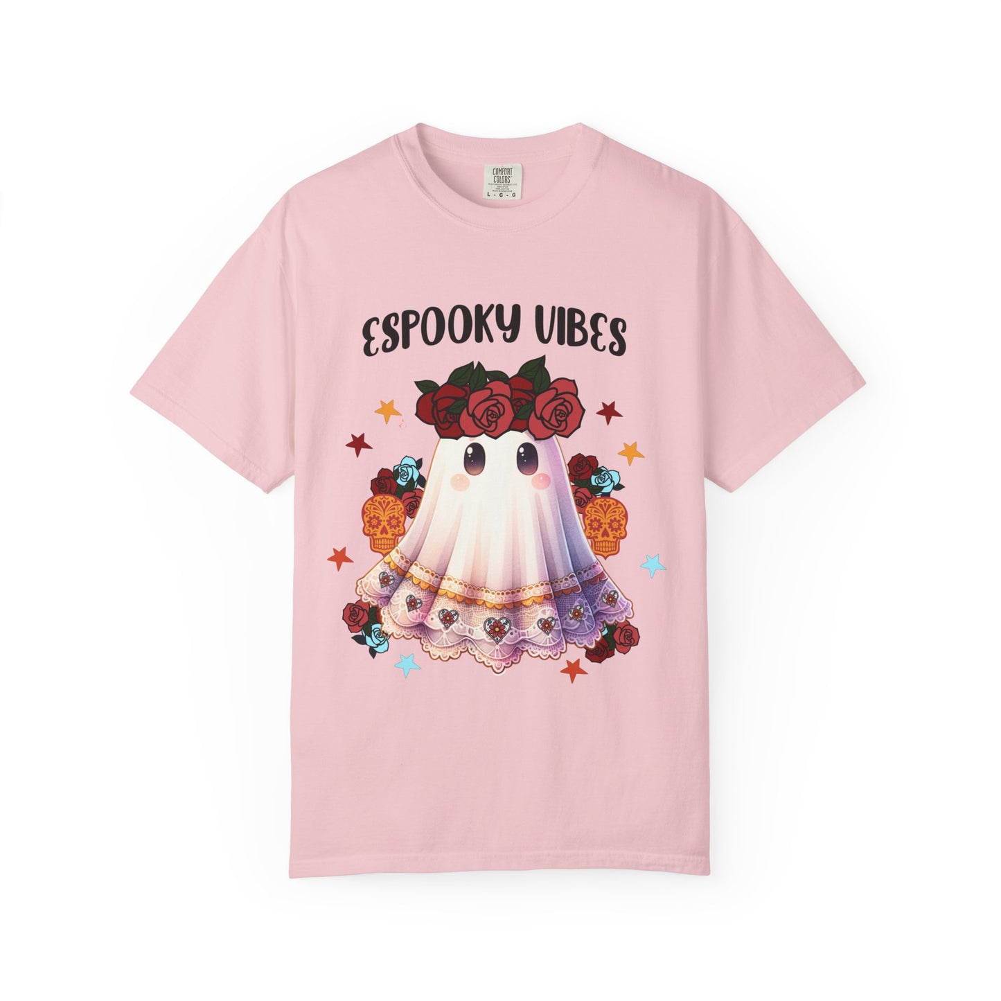 Short sleeve "ESPOOKY VIBES" comfort color t-shirt.